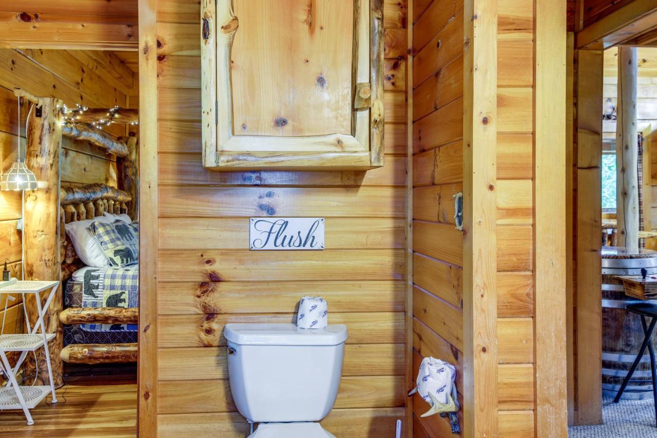 Sevierville Cabin With Wraparound Deck And Lake Access Extérieur photo