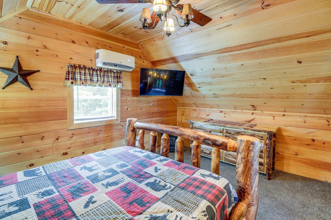 Sevierville Cabin With Wraparound Deck And Lake Access Extérieur photo